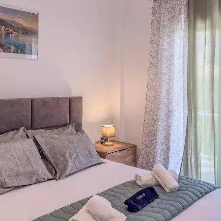 1br Near And Center