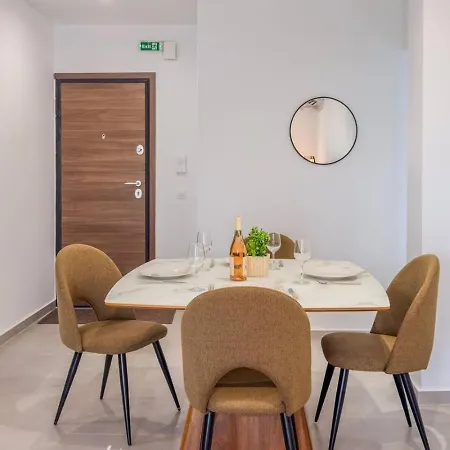 1br Near And Center Apartman Lutráki