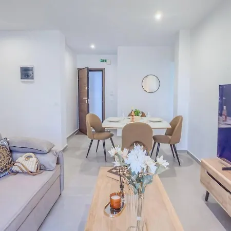 1br Near And Center Apartman