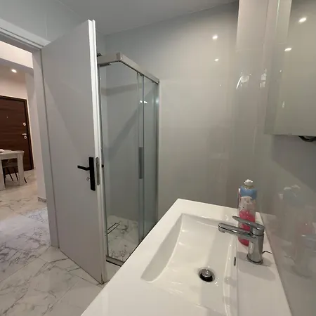 1br Near And Center * Lutráki