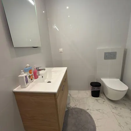 Apartman 1br Near And Center Lutráki