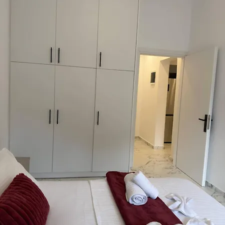 1br Near And Center