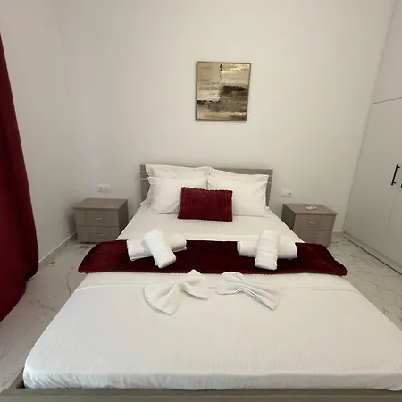 アパート 1br Near And Center *