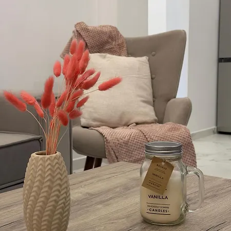 1br Near And Center *