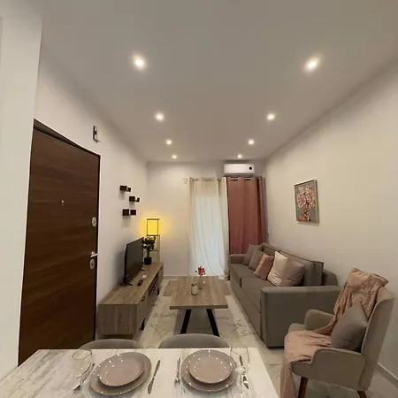 1br Near And Center