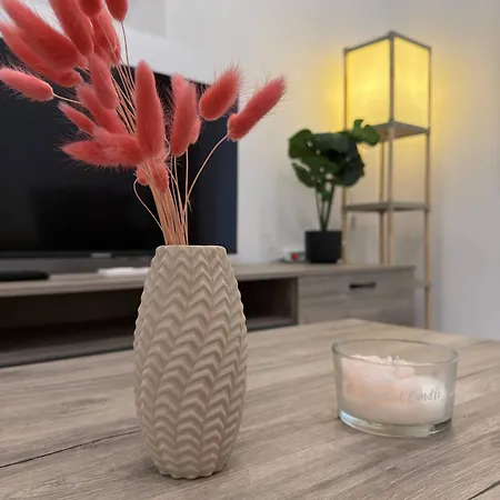 1br Near And Center
