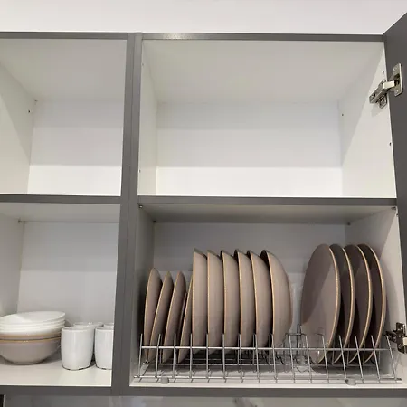 1br Near And Center *